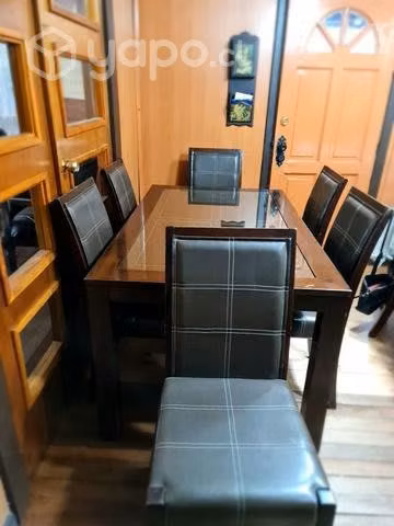 Comedor madera y vidrio 6 sillas perfecto estado