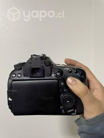 Canon 80D Con detalle