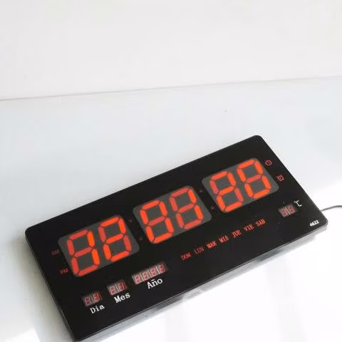 Reloj digital pared led fecha temperatura - Imagen 2