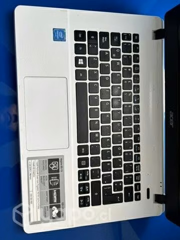 Notebook acer blanco - Imagen 3