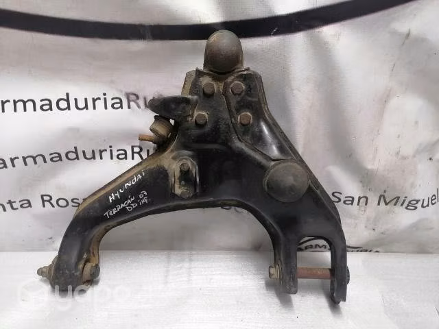 Bandeja delantera inferior RH Hyundai terracan