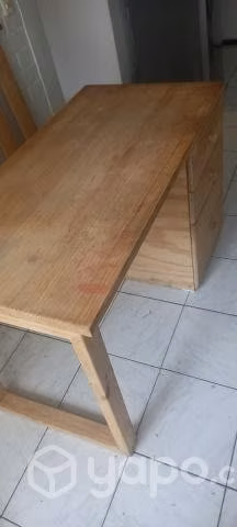 Escritorio de madera - Imagen 3