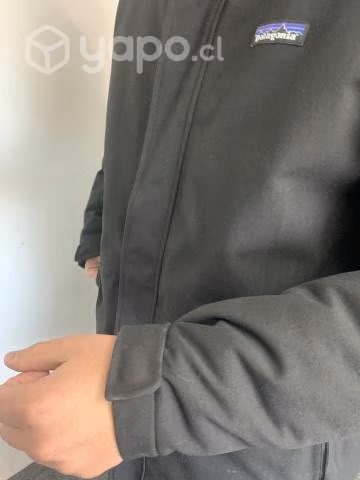 Hermosa chaqueta patagonia invierno