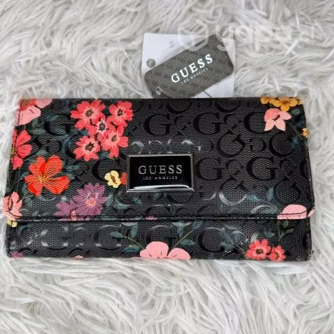Billetera Guess