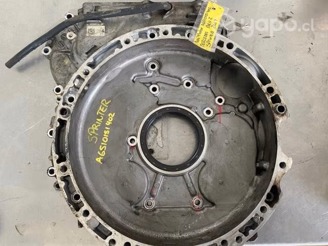 Tapa motor A Mercedes Benz Sprinter 2017