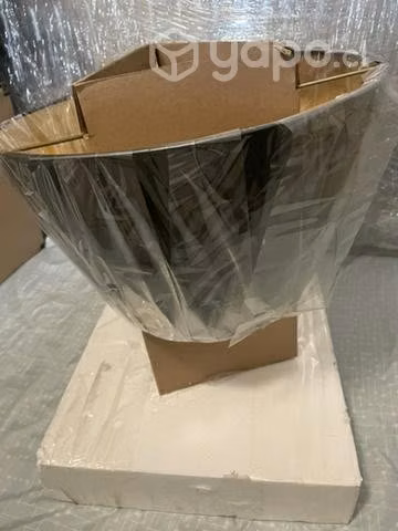 Lámpara de mesa con base de vidrio, marca Eglo - Imagen 6