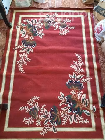 Alfombra color rojo