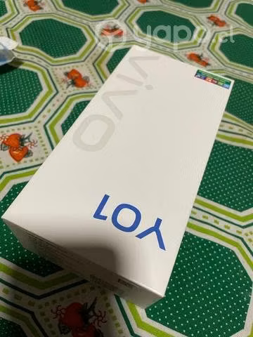 Celular vivo Y10