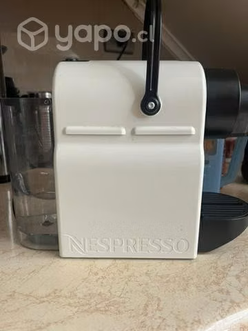 Máquina café Nespresso