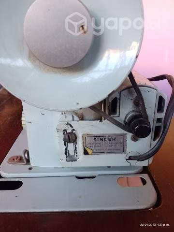 Maquina de coser antigua(1960/70) singuer