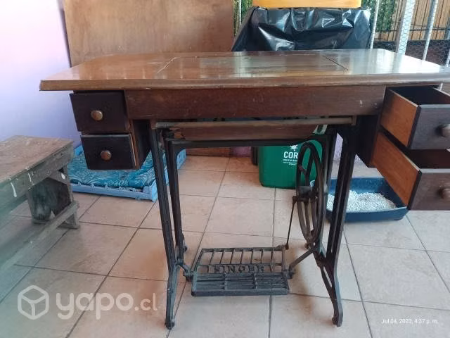 Maquina de coser antigua(1960/70) singuer