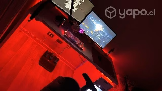 Escritorio tipo gamer + luces RGB