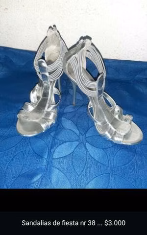 Vestido fiesta y sandalias como nuevas