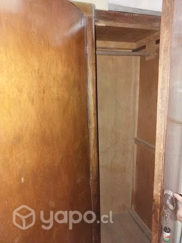 Ropero de 3 puertas antiguo - Imagen 3