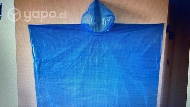 Capas de agua tipo poncho color azul