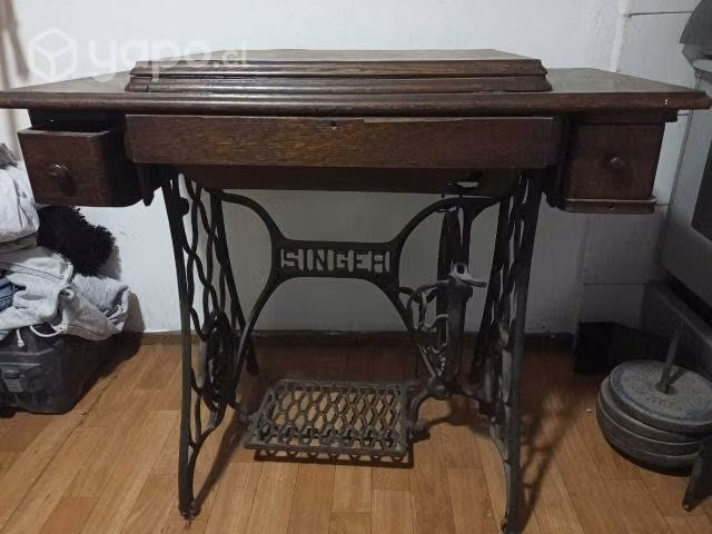 Maquina coser singer antigua