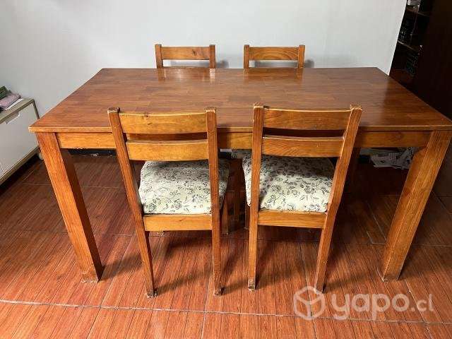 Mesa con 4 sillas - Imagen 3