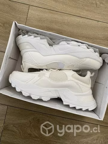 Zapatillas 40, nuevas!