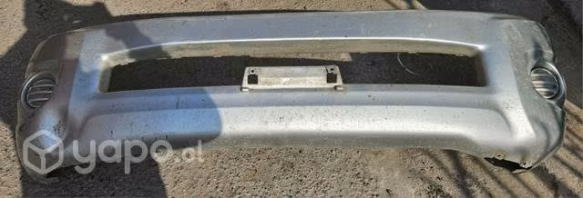 Parachoques delantero Hilux 2009 2010 detalle mini