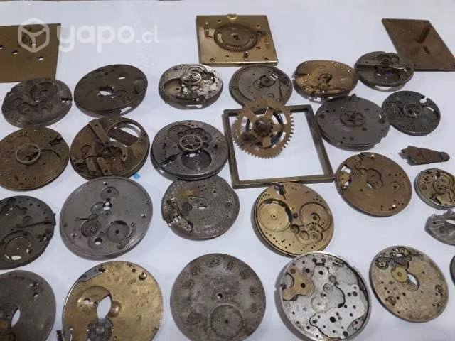 Piezas de relojes antiguos