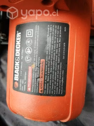 Sierra circular eléctrica, usada.