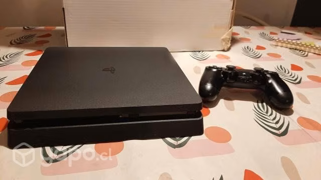 Playstation 4 Slim 1 TB