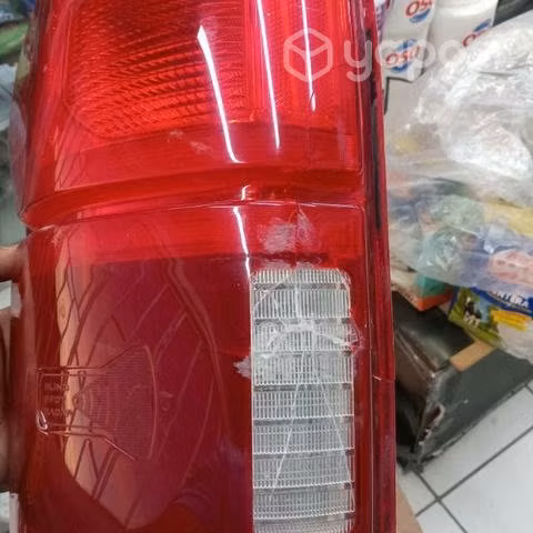 Farol trasero izq Ford F-150 2020 original usado