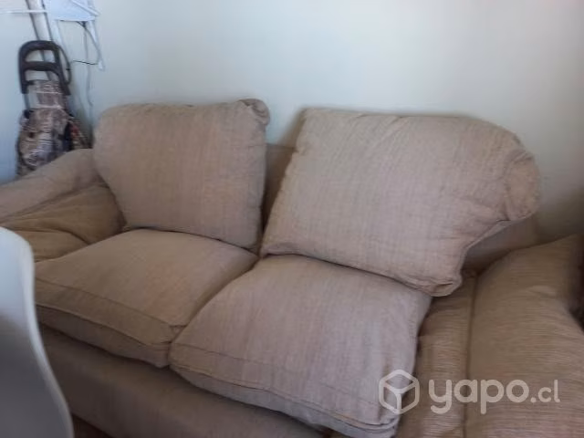 1 futton y un sillon tres cuerpos