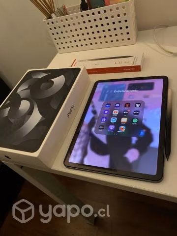 Ipad air 5 M1 64gb más accesorios - Imagen 2