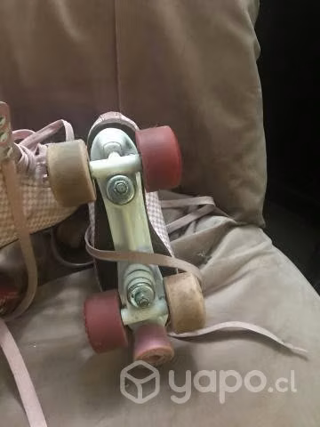 Patines 4 ruedas en 2 filas buen estado