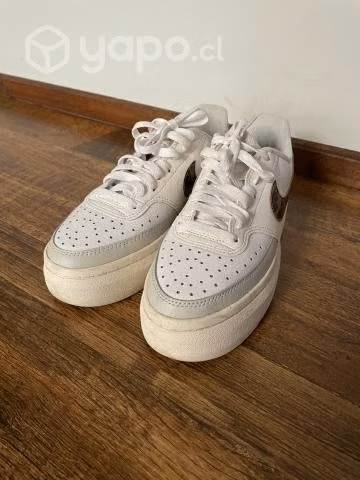Nike court vision alta