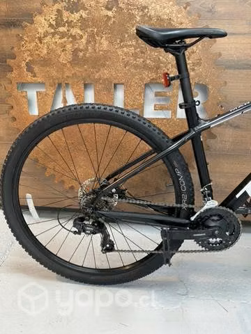 Trek Marlin 4 2022 + ACCESORIOS
