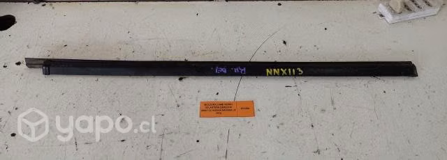 Moldura Lame Vidrio Del der (NNX113) Nissan Navara