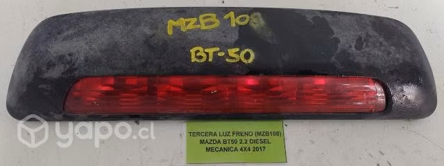 Tercera Luz Freno (MZB108) Mazda BT50 2.2 Diesel