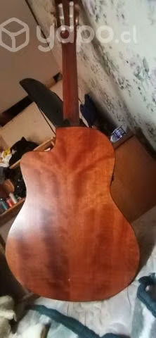 Guitarra electroacústica Cort (precio conversable) - Imagen 4
