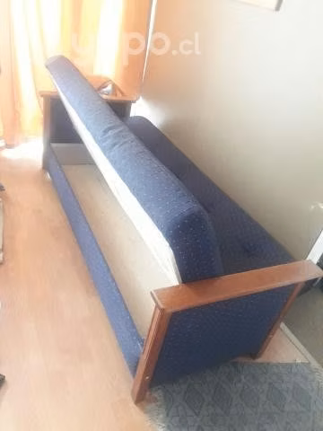 Futon con base para guardar ropa