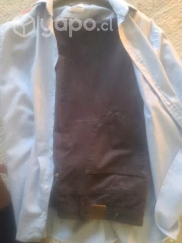 Camisa y pantalon Arrow