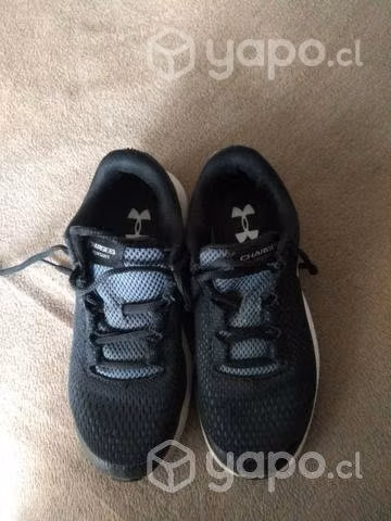 Zapatillas Under Armour Negras N° 35.5 - Imagen 3