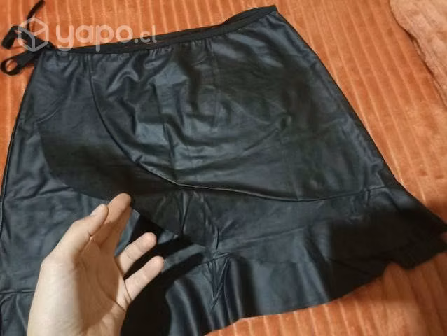 Falda estilo cuero - Imagen 2