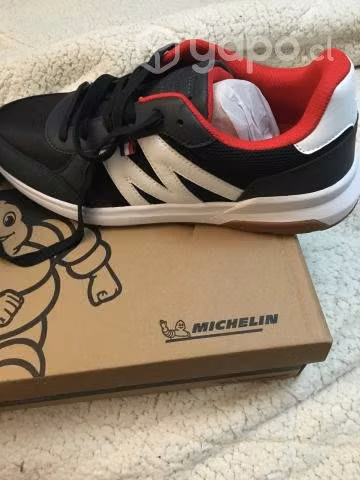 Zapatillas nuevas, marca Michelin