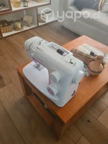Máquina de Coser Singer
