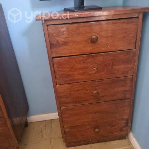 Cómoda de madera