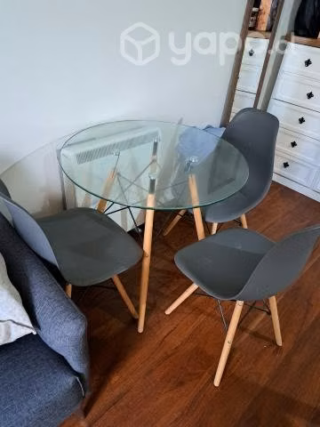 Comedor de 4 sillas
