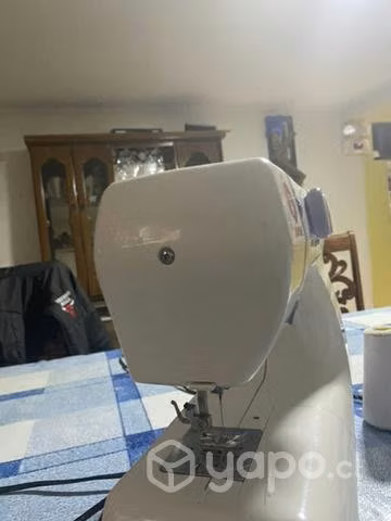Maquina de coser JANOME