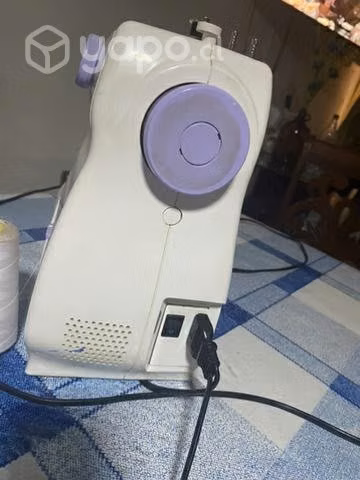Maquina de coser JANOME