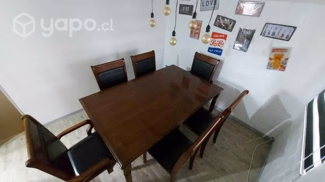 Comedor 4 sillas 2 sitiales
