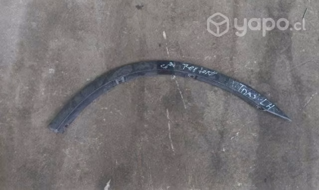 Moldura Trasera Izquierda Ssangyong Rexton