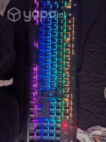 Teclado mecanico reddragon indrah switches red