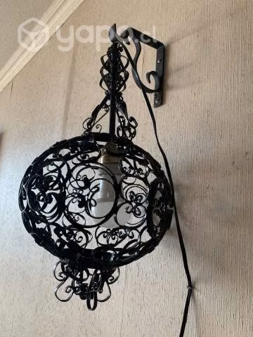 Lámpara colgante de fierro con diseño - Imagen 3