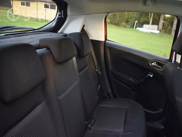 Peugeot 208 2017 allure pack 1.6 hdi